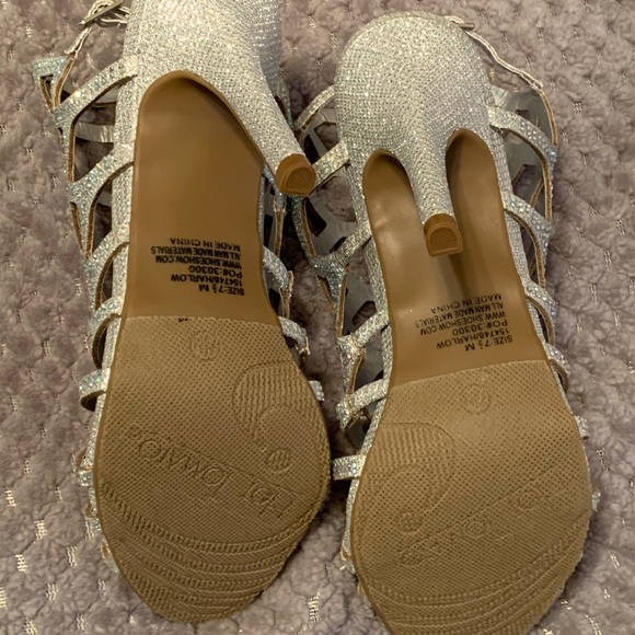 New Glamorous Heels For The Holiday Season - Picture 4 of 7